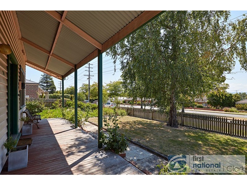 20 Young Street, Drouin VIC 3818
