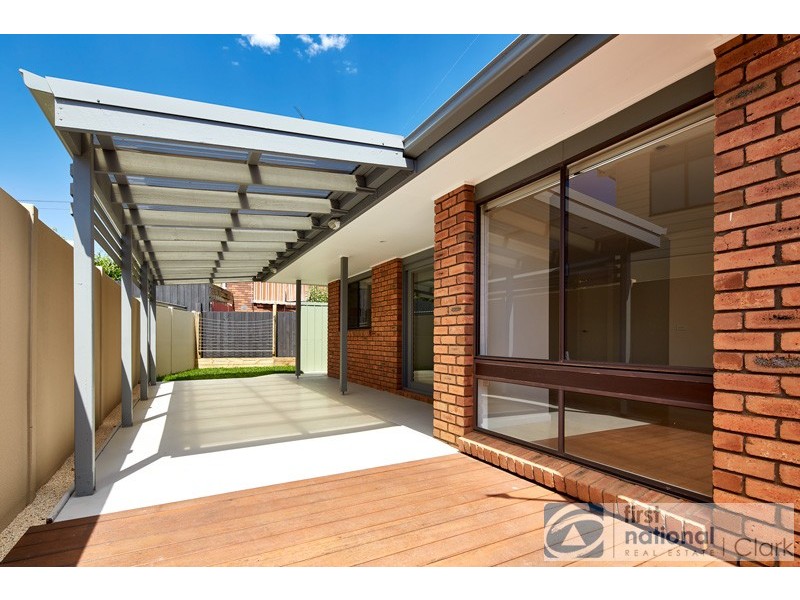 2/127 Albert Road, Warragul VIC 3820