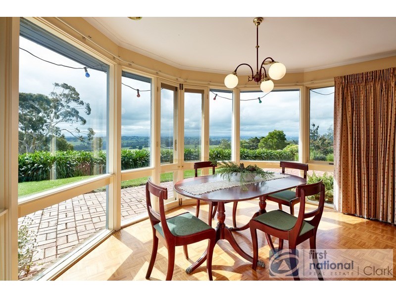 48 Petersons Rd, Ellinbank VIC 3821