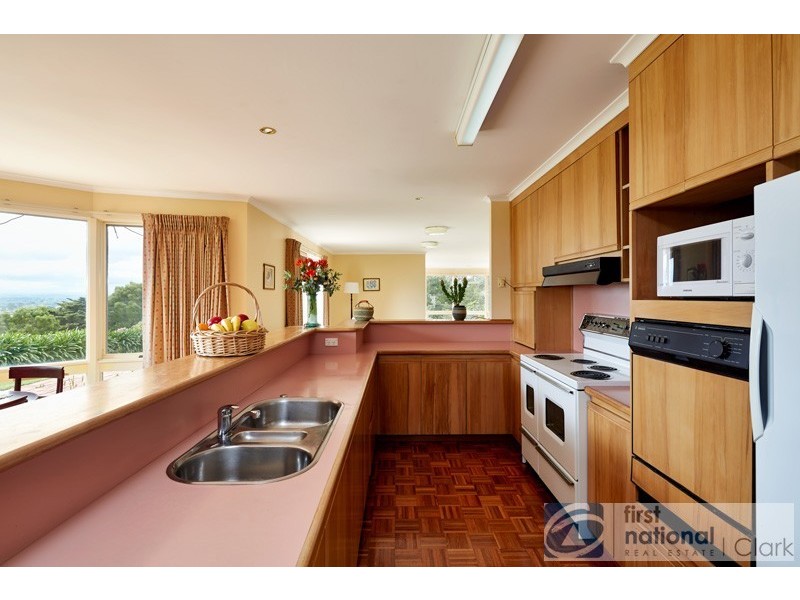 48 Petersons Rd, Ellinbank VIC 3821
