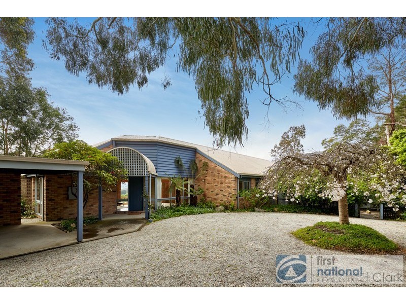 48 Petersons Rd, Ellinbank VIC 3821
