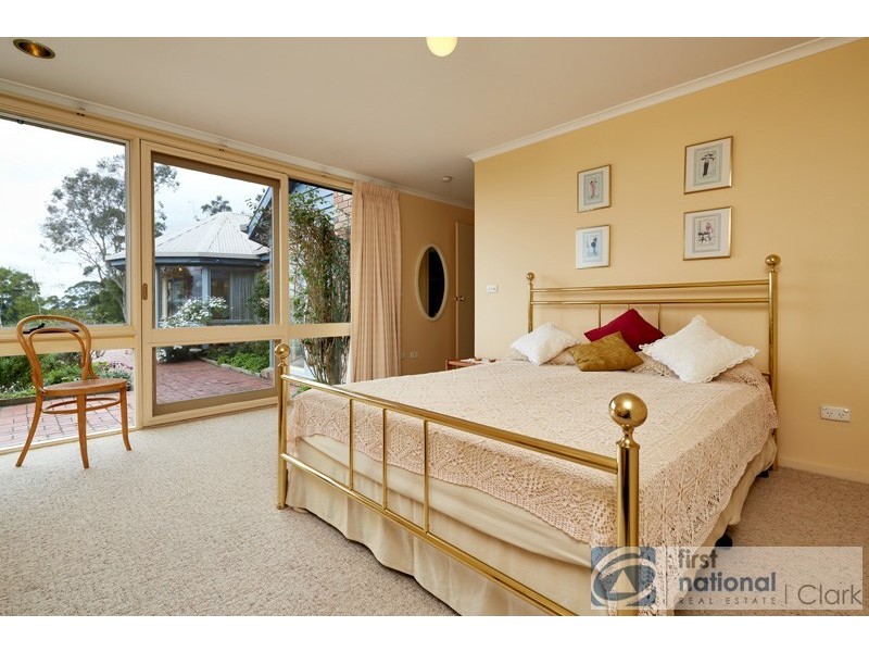 48 Petersons Rd, Ellinbank VIC 3821