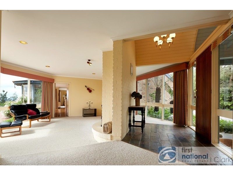 48 Petersons Rd, Ellinbank VIC 3821