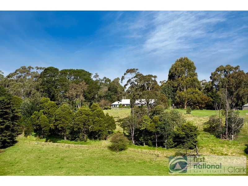 48 Petersons Rd, Ellinbank VIC 3821