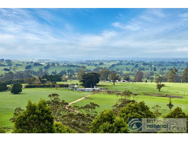 48 Petersons Rd, Ellinbank VIC 3821