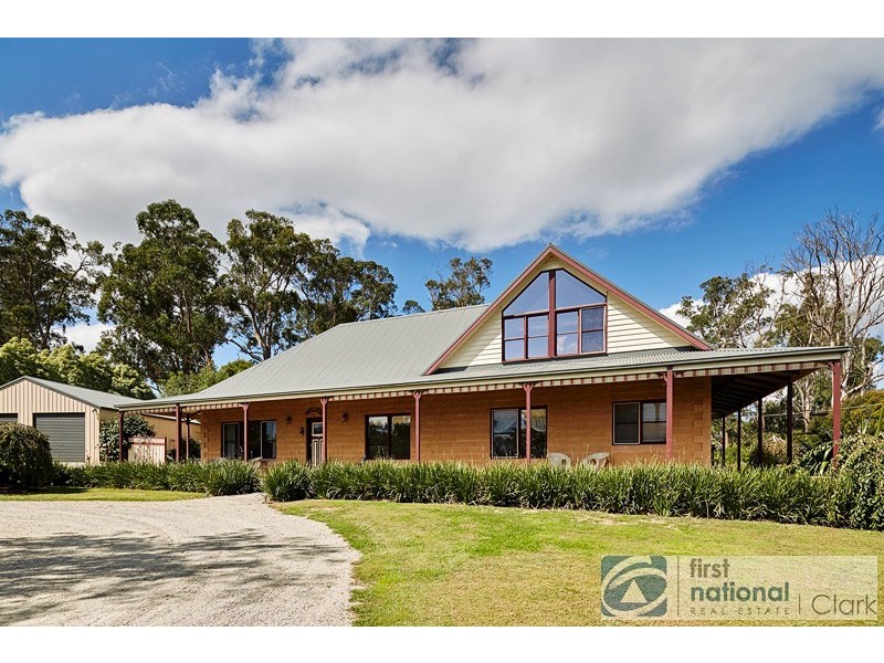 6 Robyn Court, Drouin VIC 3818