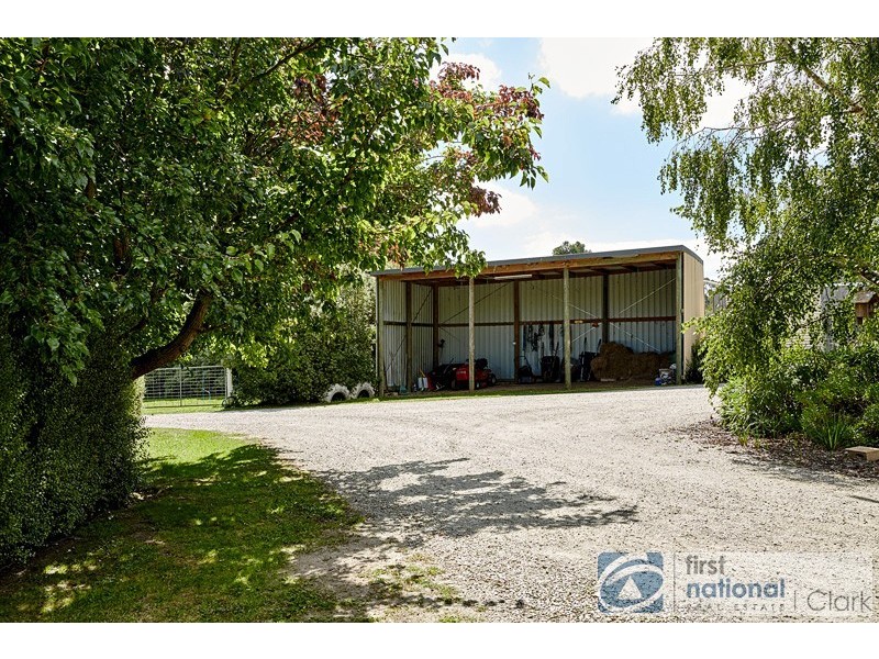 6 Robyn Court, Drouin VIC 3818