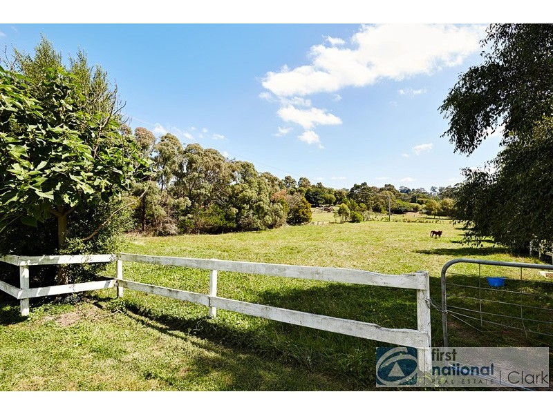 6 Robyn Court, Drouin VIC 3818