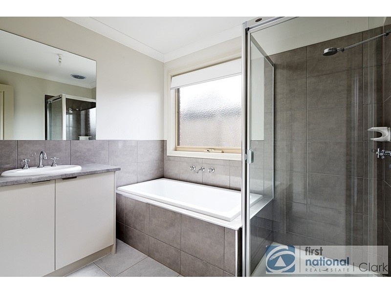 157 Twin Ranges Drive, Warragul VIC 3820