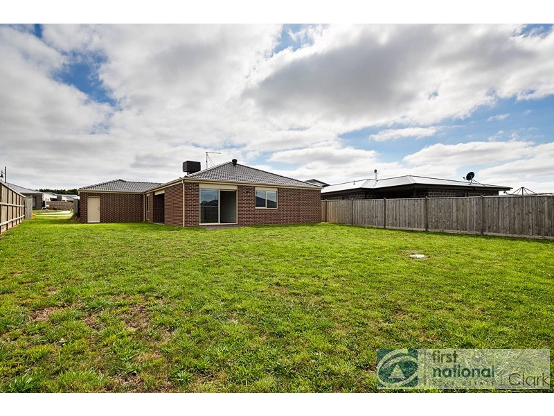 157 Twin Ranges Drive, Warragul VIC 3820