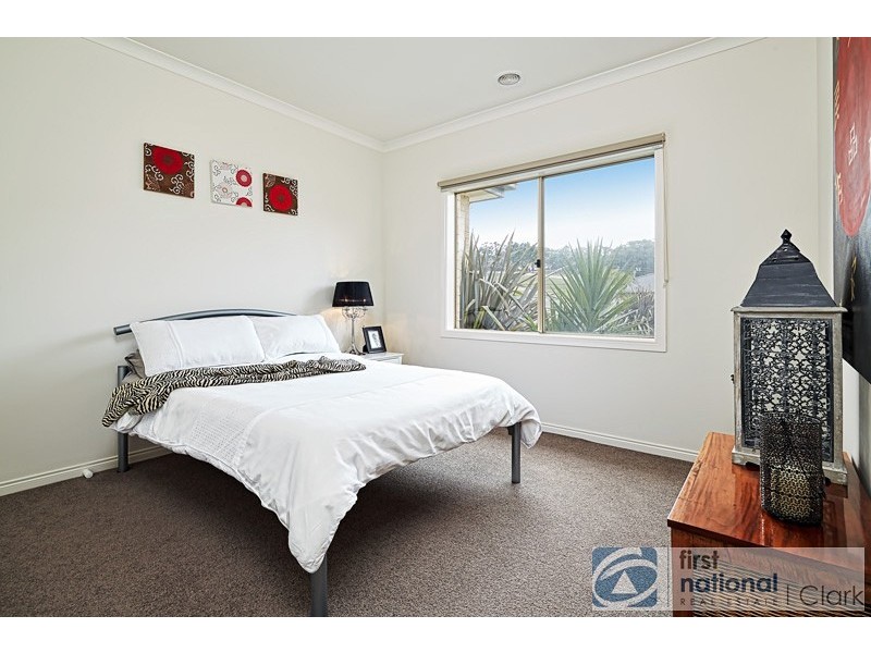 3 Crystal Court, Drouin VIC 3818