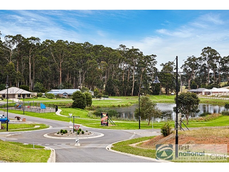 3 Crystal Court, Drouin VIC 3818