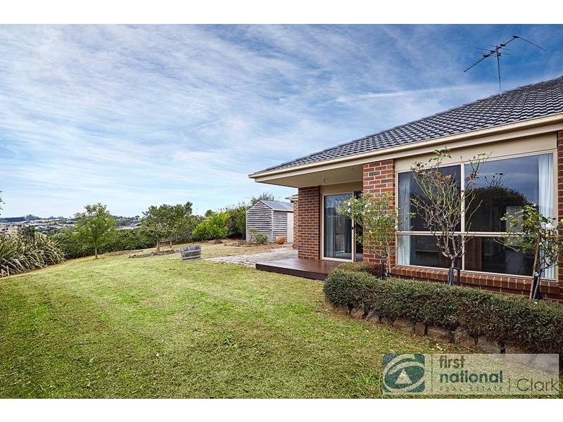 4 Lawrence Road, Drouin VIC 3818