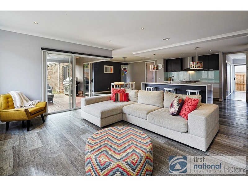 10 Kensington Drive, Warragul VIC 3820