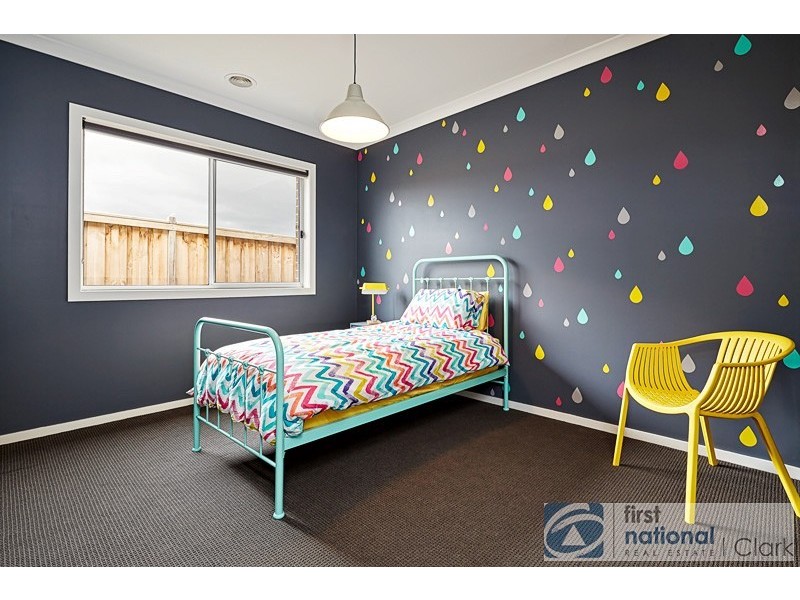 10 Kensington Drive, Warragul VIC 3820