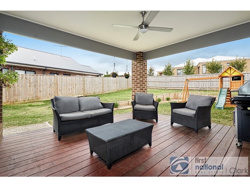 10 Kensington Drive, Warragul VIC 3820