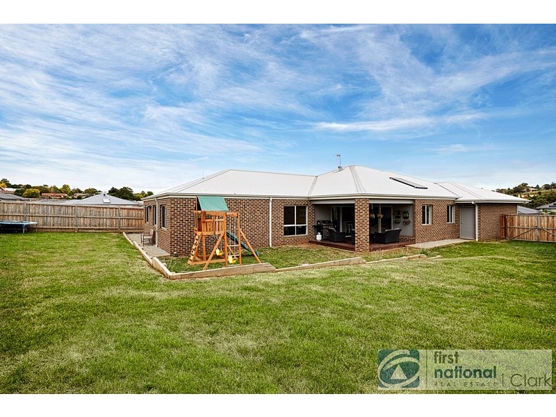 10 Kensington Drive, Warragul VIC 3820