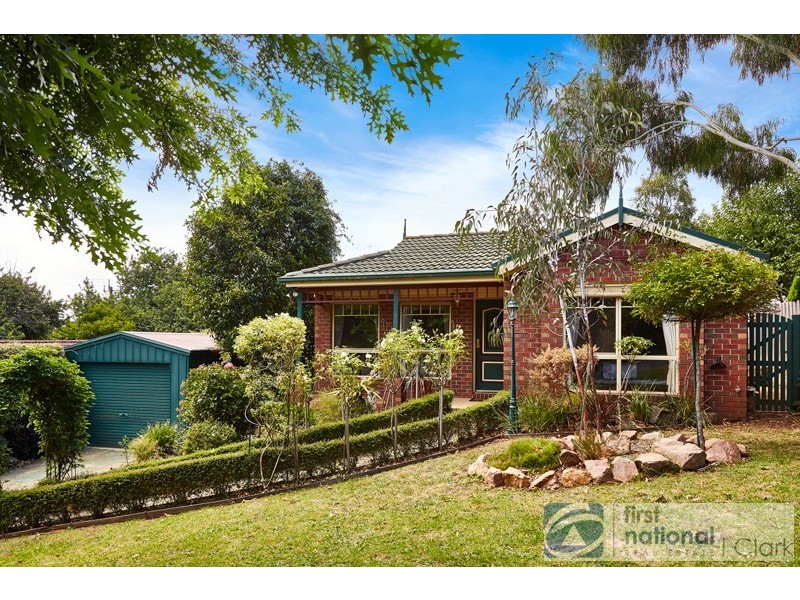 15 Armstrong Avenue, Drouin VIC 3818