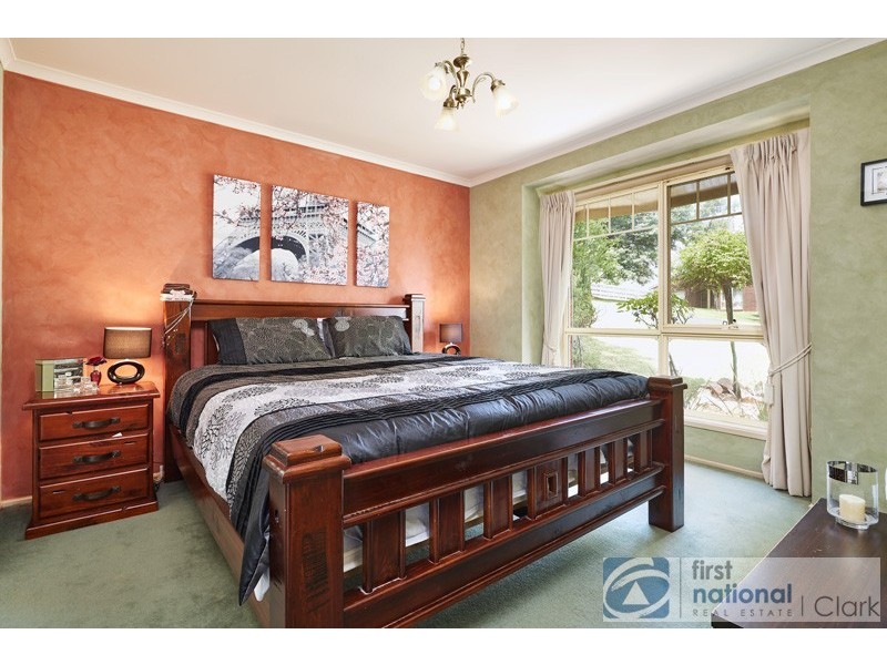 15 Armstrong Avenue, Drouin VIC 3818