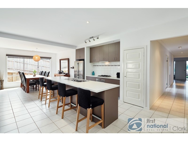 45 Grange Crescent, Warragul VIC 3820