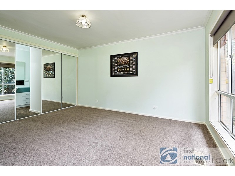 15 Rangeview Street, Warragul VIC 3820