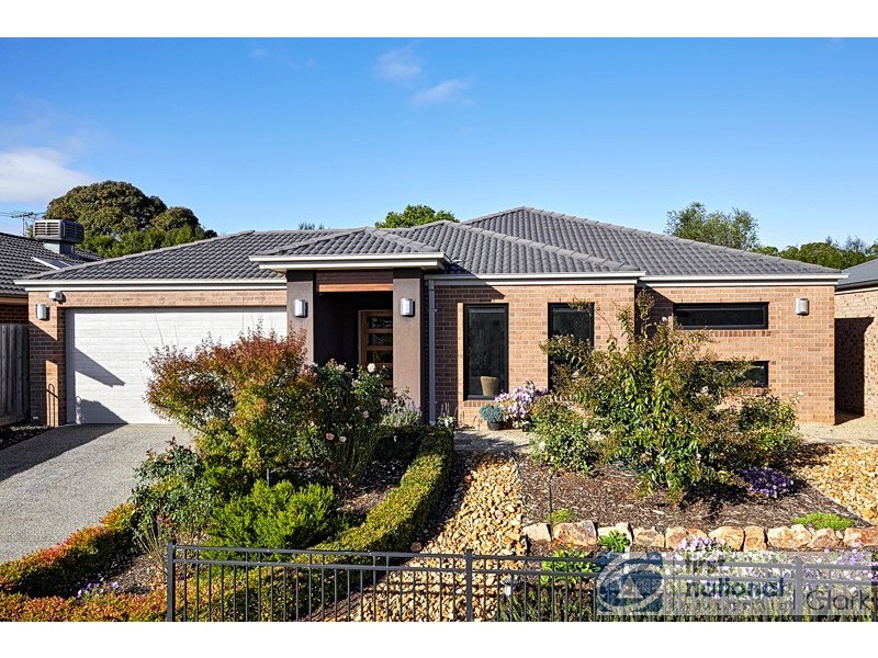 3 Park Vista, Drouin VIC 3818