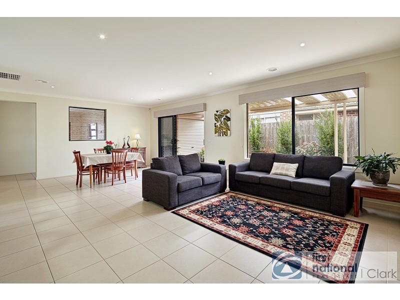 3 Park Vista, Drouin VIC 3818