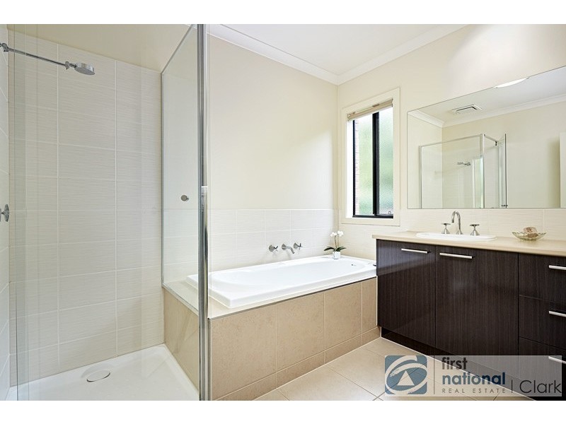 3 Park Vista, Drouin VIC 3818