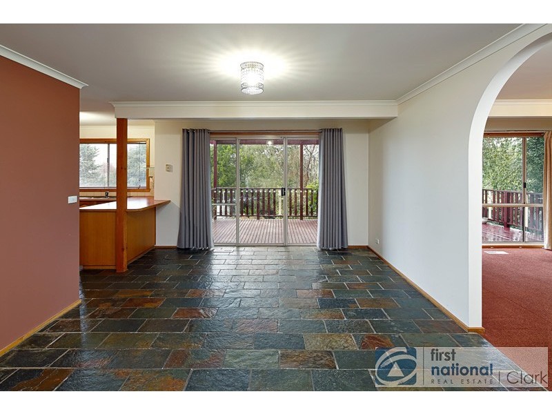 9 Montgomery Street, Warragul VIC 3820