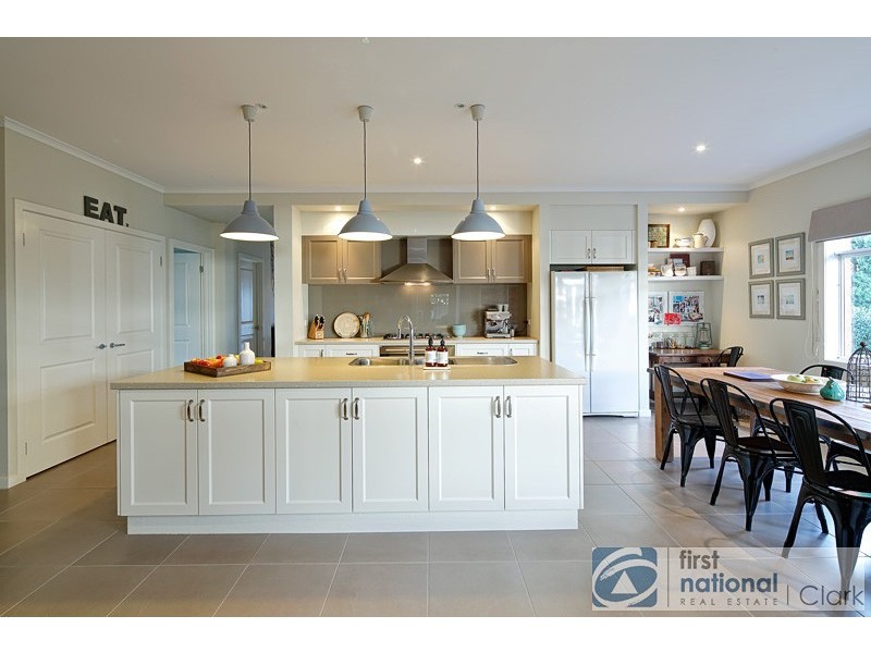 8 Evergreen Close, Drouin VIC 3818