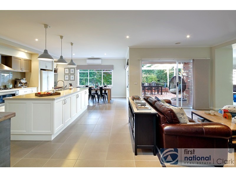 8 Evergreen Close, Drouin VIC 3818