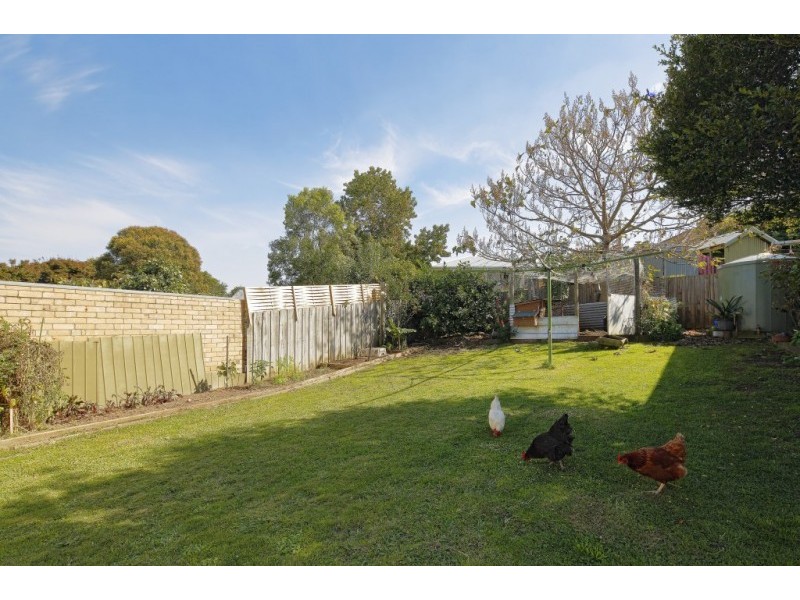 27 Sinclair Street, Warragul VIC 3820