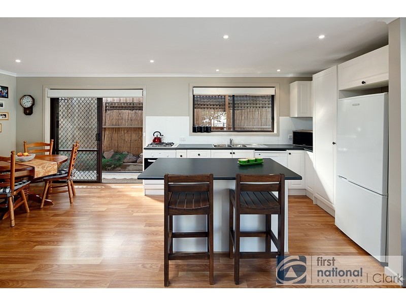 24 Boronia Street, Drouin VIC 3818