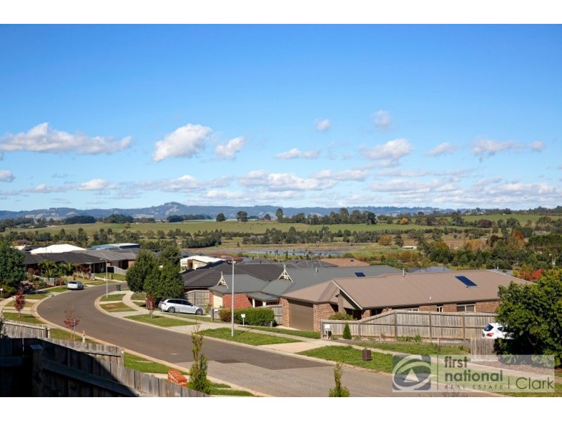 7 Bladen Street, Warragul VIC 3820