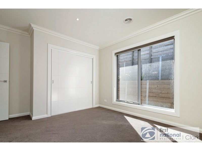 7 Bladen Street, Warragul VIC 3820