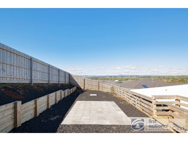 7 Bladen Street, Warragul VIC 3820
