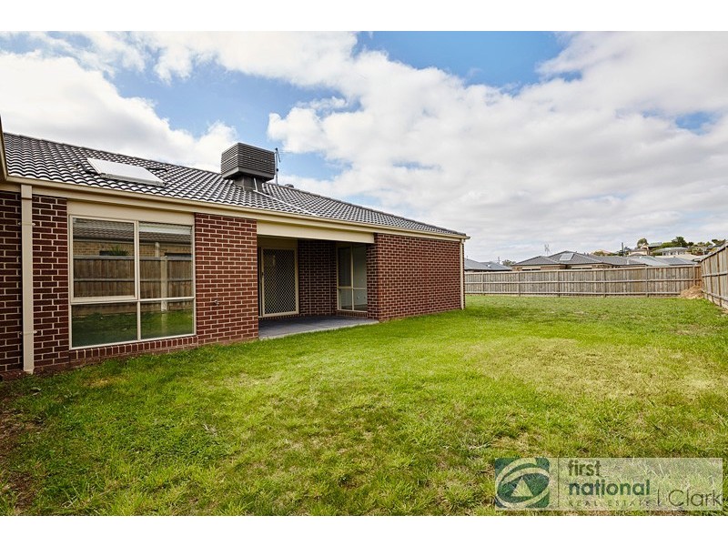 157 Twin Ranges Drive, Warragul VIC 3820