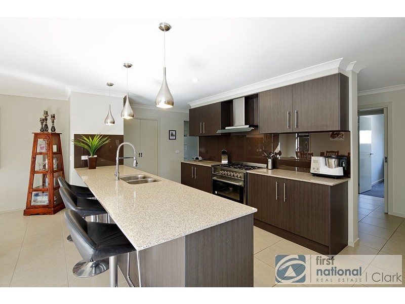 17 Todman Street, Drouin VIC 3818