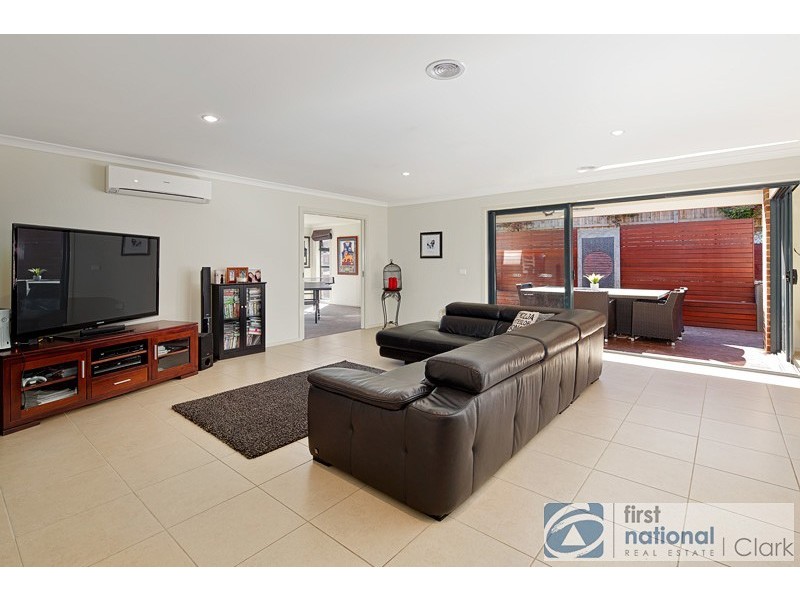 17 Todman Street, Drouin VIC 3818