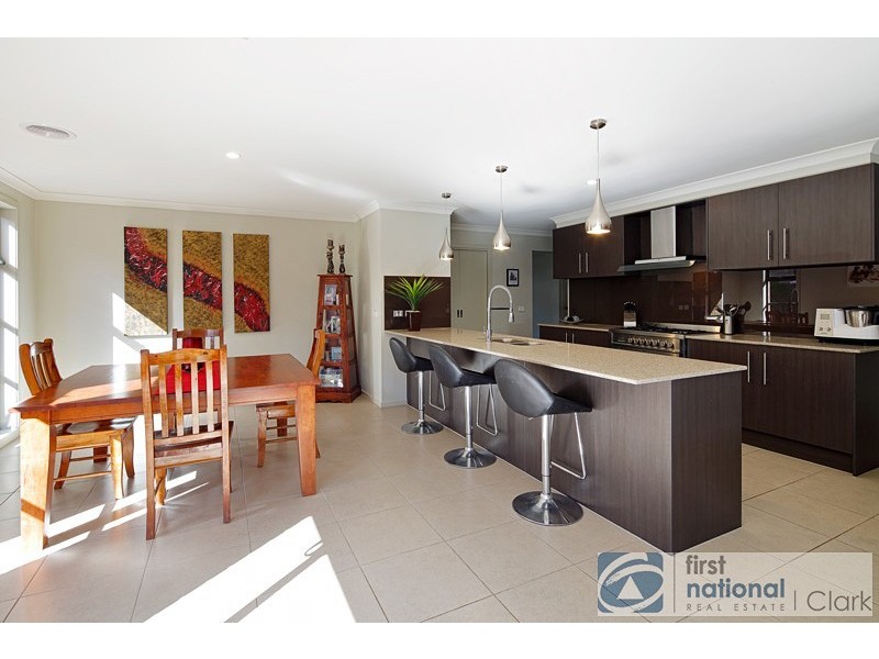 17 Todman Street, Drouin VIC 3818