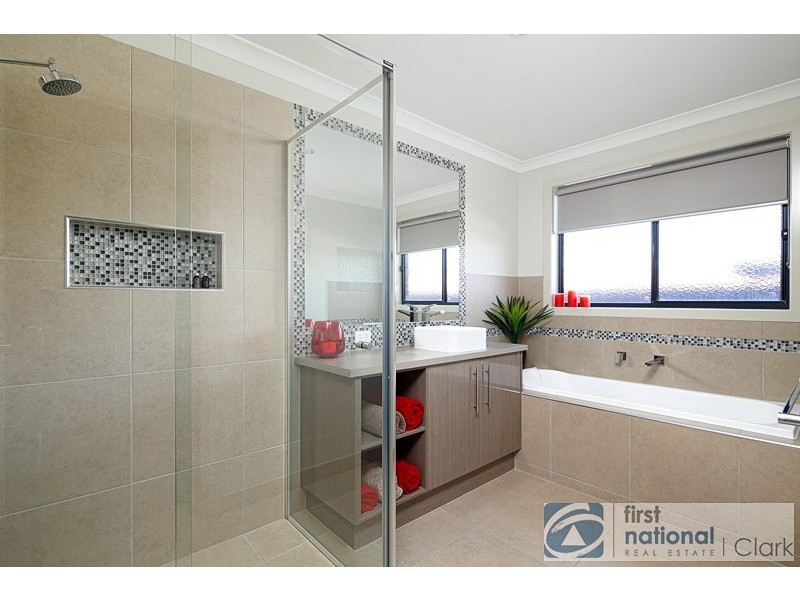 17 Todman Street, Drouin VIC 3818