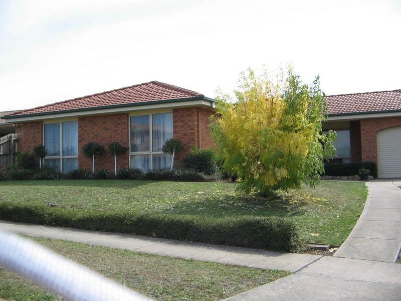 9 Myrtle Crescent, Warragul VIC 3820