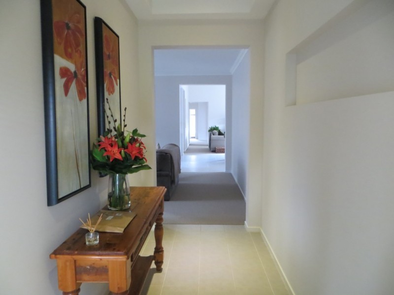 195 Twin Ranges Drive, Warragul VIC 3820