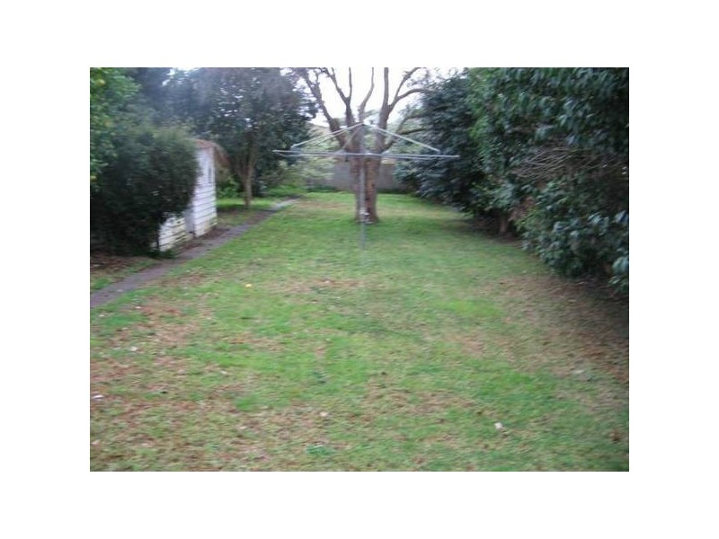 23 Pioneer Street, Warragul VIC 3820