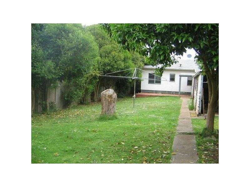 23 Pioneer Street, Warragul VIC 3820