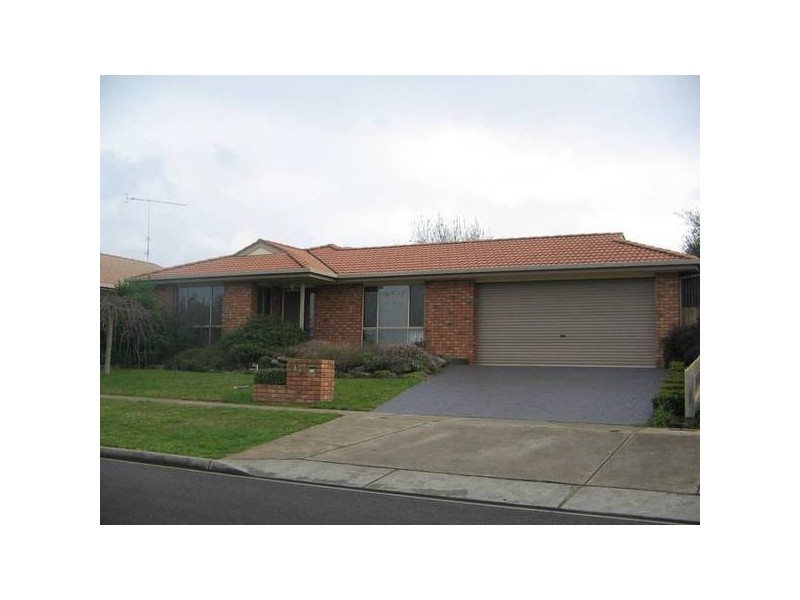 4 Dallas Court, Warragul VIC 3820
