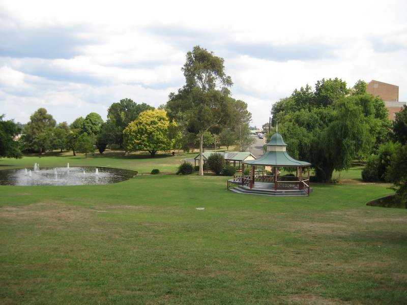 2/73a Smith Street, Warragul VIC 3820