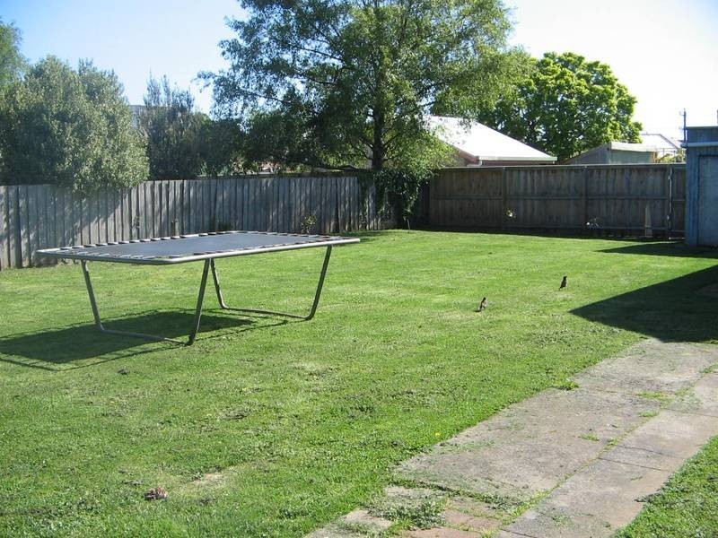 37 Peace Avenue, Warragul VIC 3820