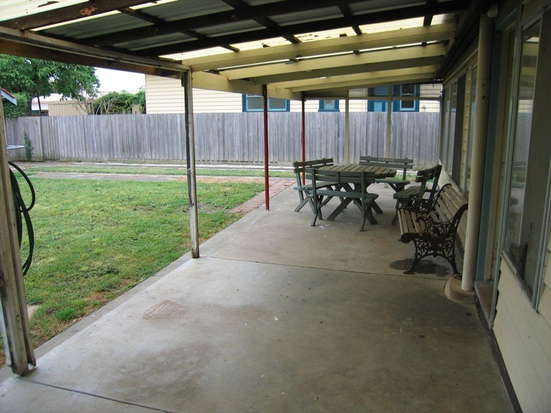 37 Peace Avenue, Warragul VIC 3820