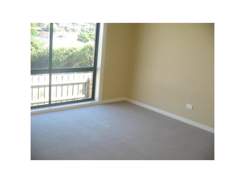 2/19 Montgomery Street, Warragul VIC 3820